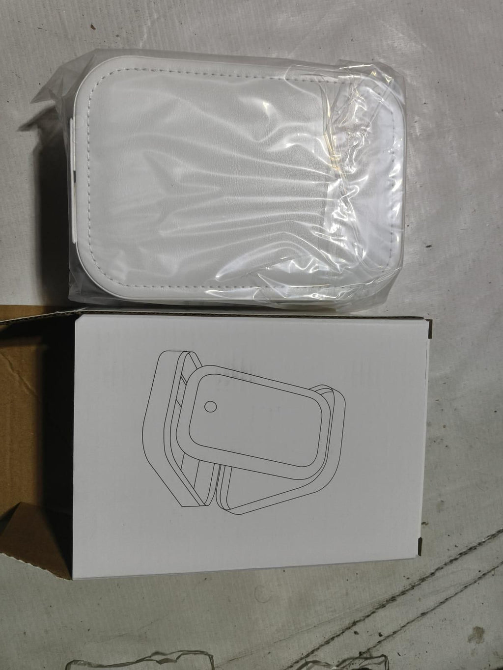 D&C White Jewelry Box with LED Mirror