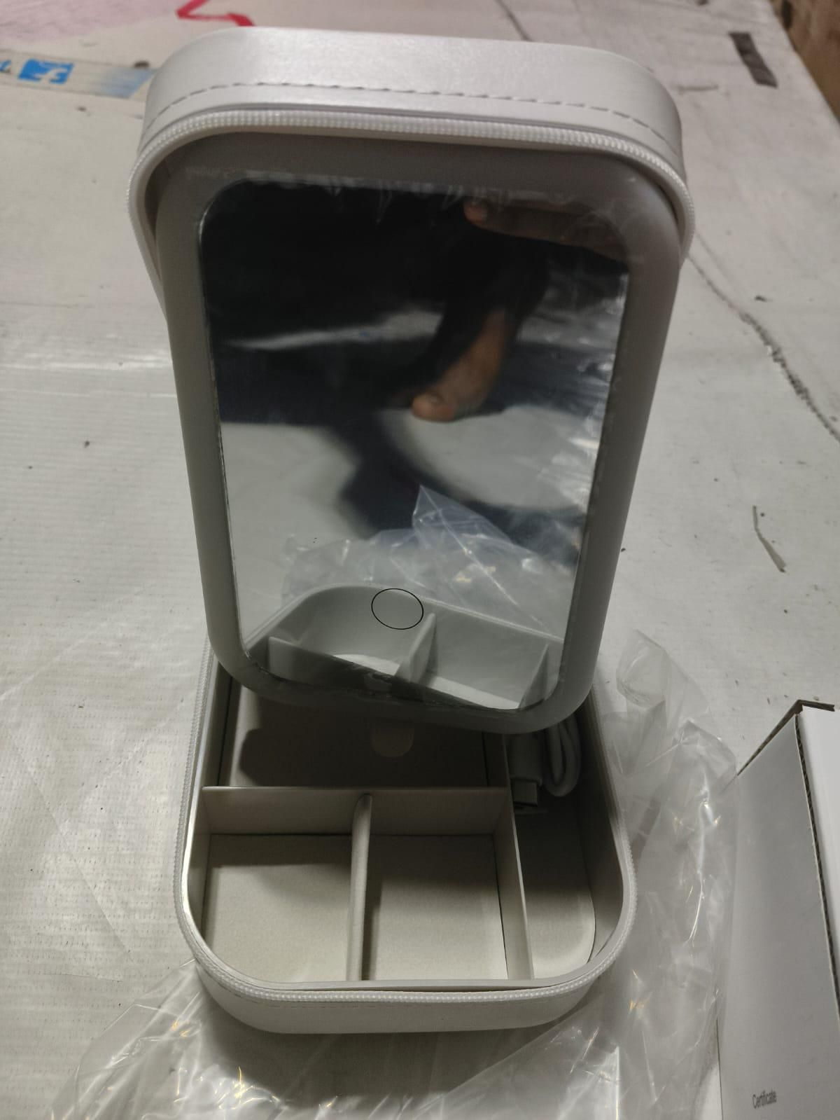 D&C White Jewelry Box with LED Mirror